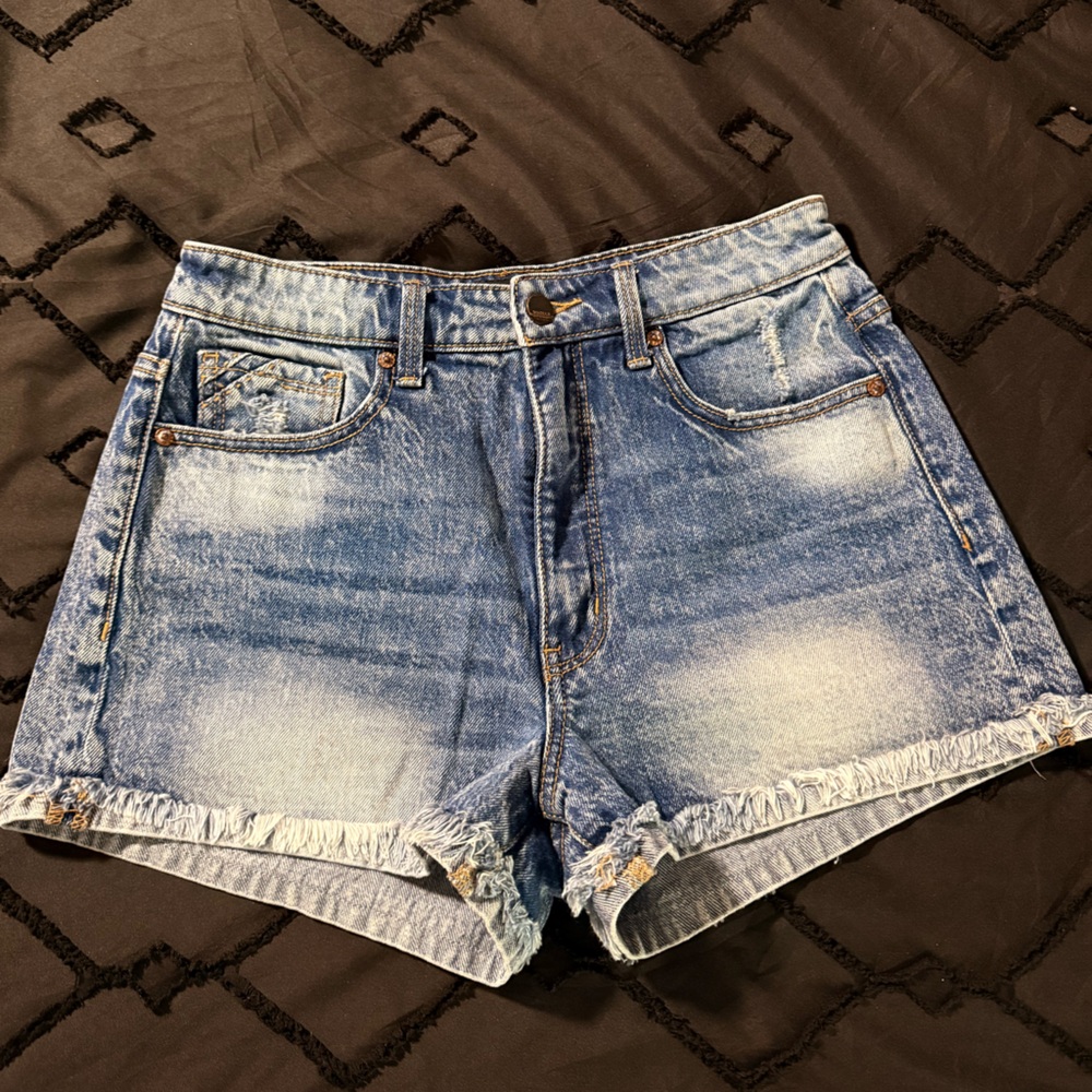 Buckle Distressed Blue Jean Shorts sz 27